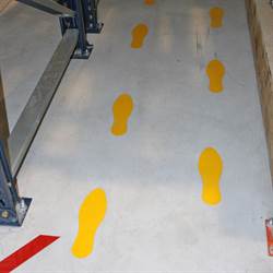 Conf. 10 pz Sticker pavimenti Impronta - 28x8,4 cm - giallo